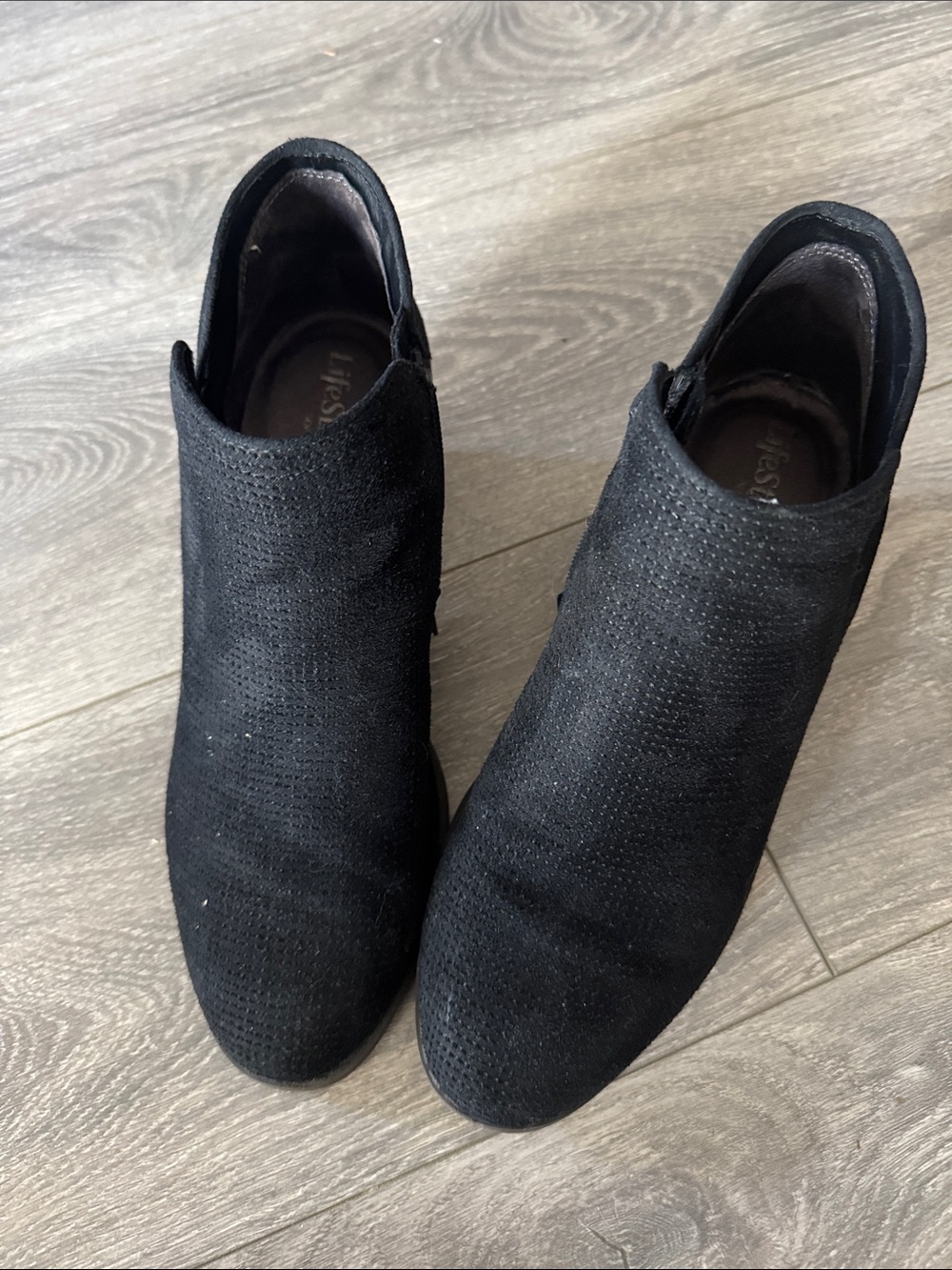 Like New Life Stride Black Suede Ankle Booties